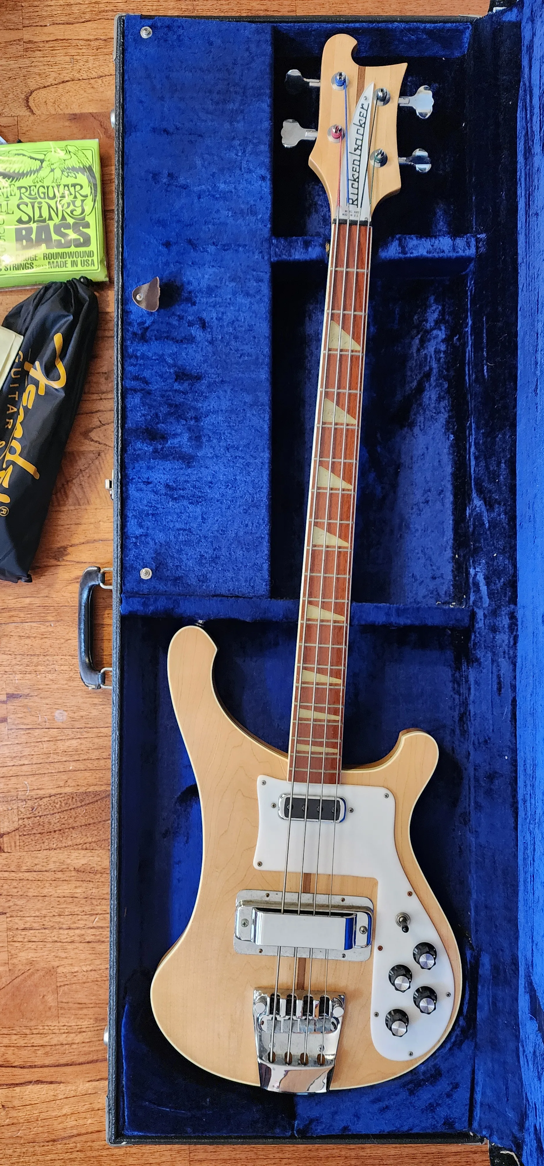 1976 Rickenbacker 4001 Bass — photo 2
